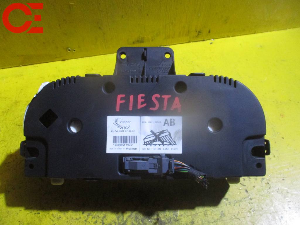 щиток приборов Ford Fiesta