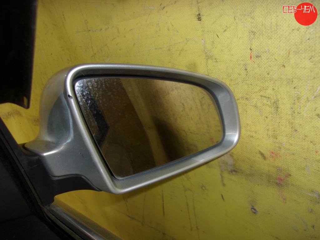 зеркало Audi A4