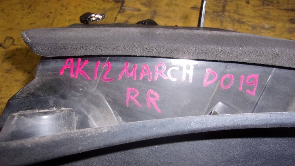 MARCH AK12 СТОП ПРАВЫЙ D019 Nissan March