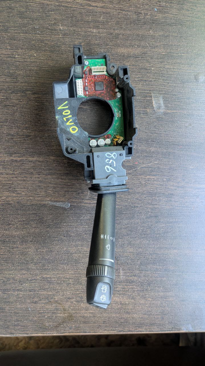 VOLVO XC70 ПЕРЕКЛЮЧАТЕЛЬ ДВОРНИКОВ Volvo XC70 1