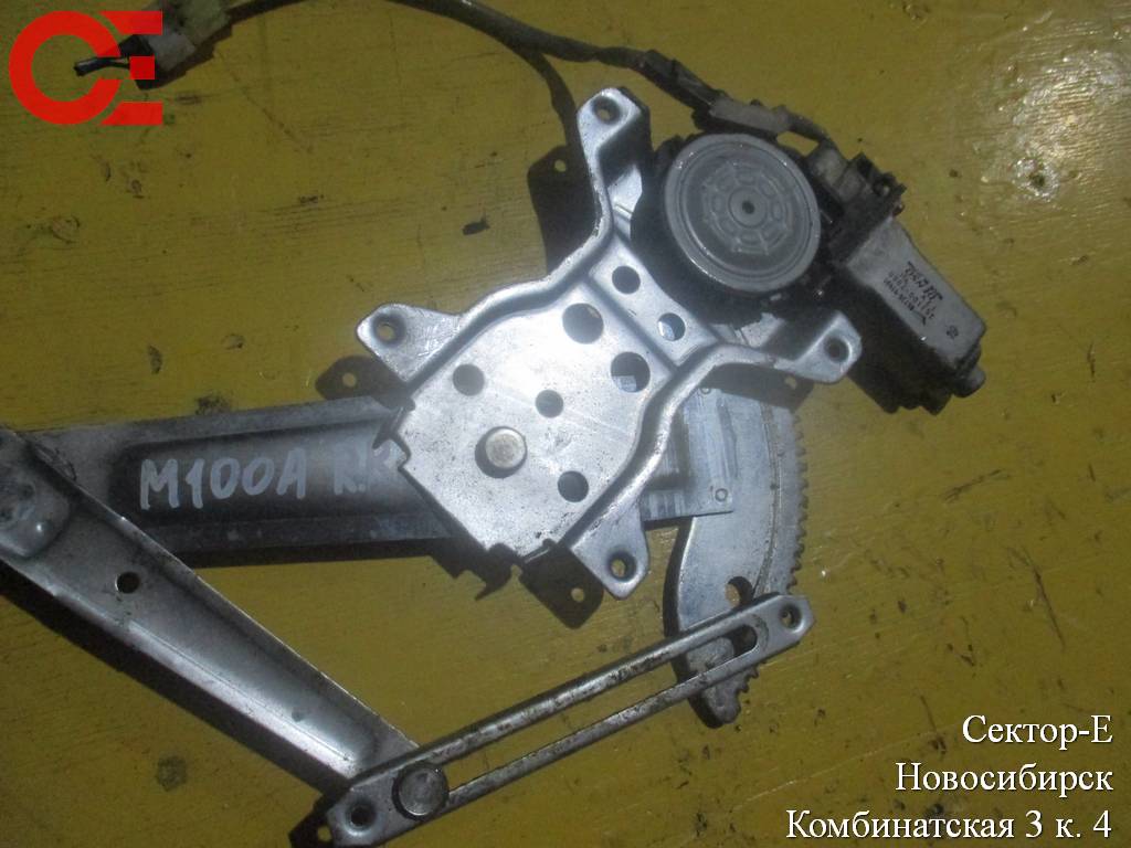 DUET M100A СТЕКЛОПОДЪЕМНИК задний правый Toyota Duet 1