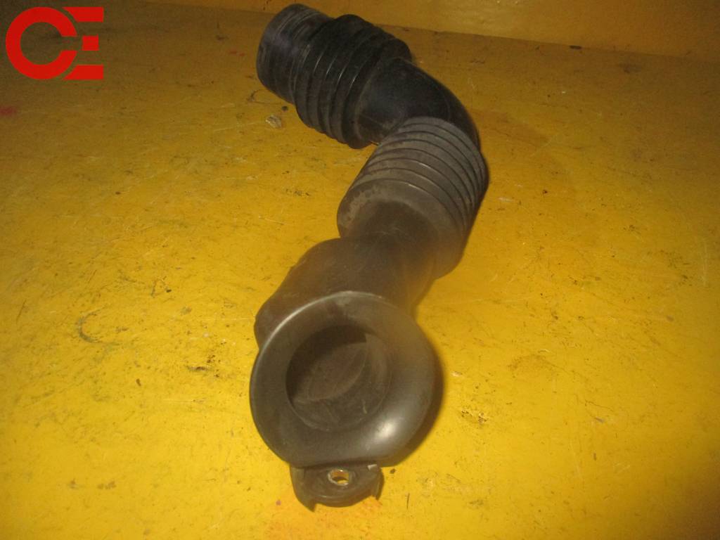 IST NCP60 ВОЗДУХОБОРНИК Toyota ist 1