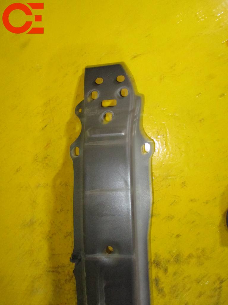 Кузов Toyota ist 2