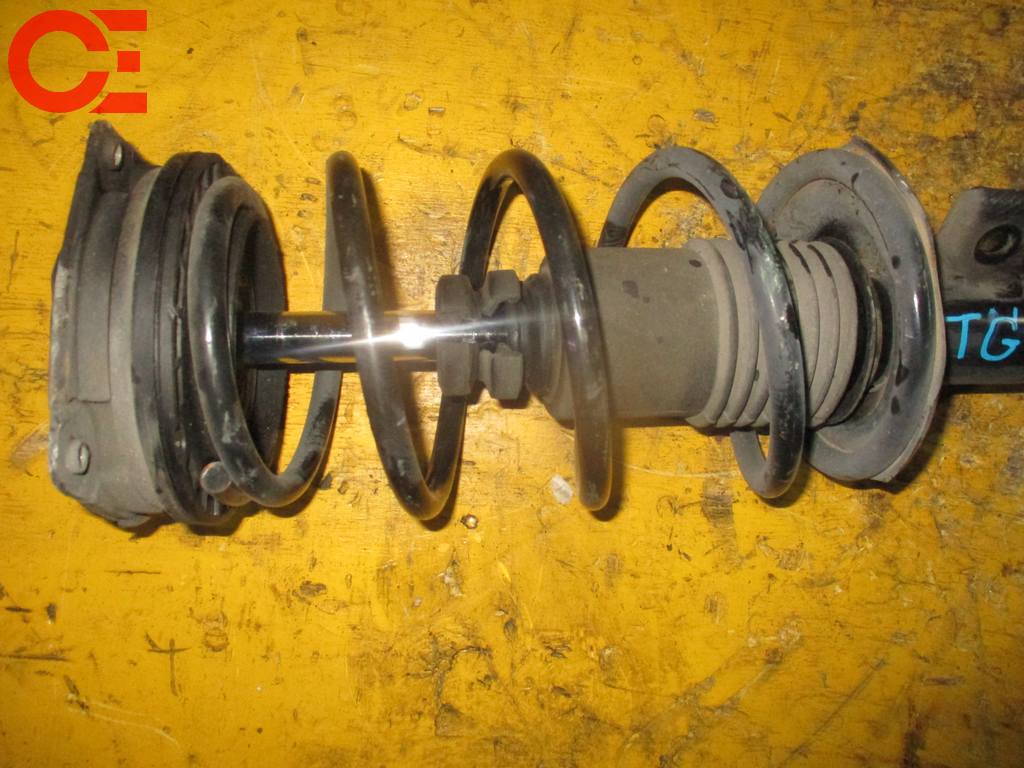 SYLPHY TG11СТОЙКА передняя правая Nissan Sylphy 1