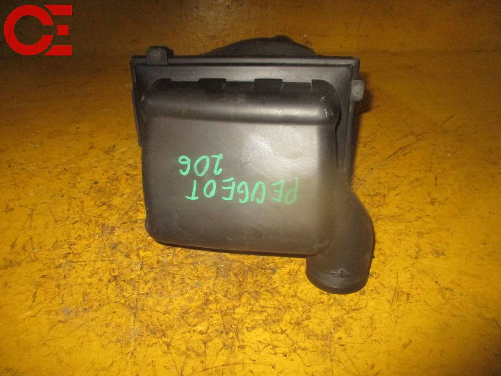 корпус воздушного фильтра Peugeot 206 0