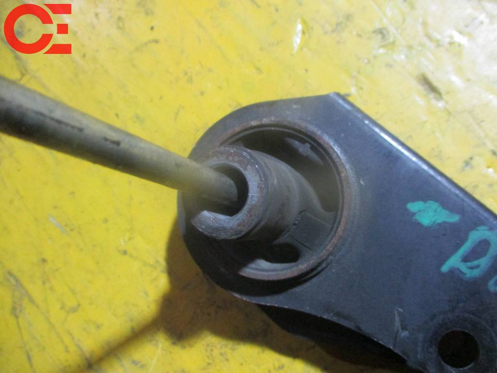 DUALIS NJ10 КРЕПЛЕНИЕ РЕДУКТОРА 1 Nissan Dualis 1