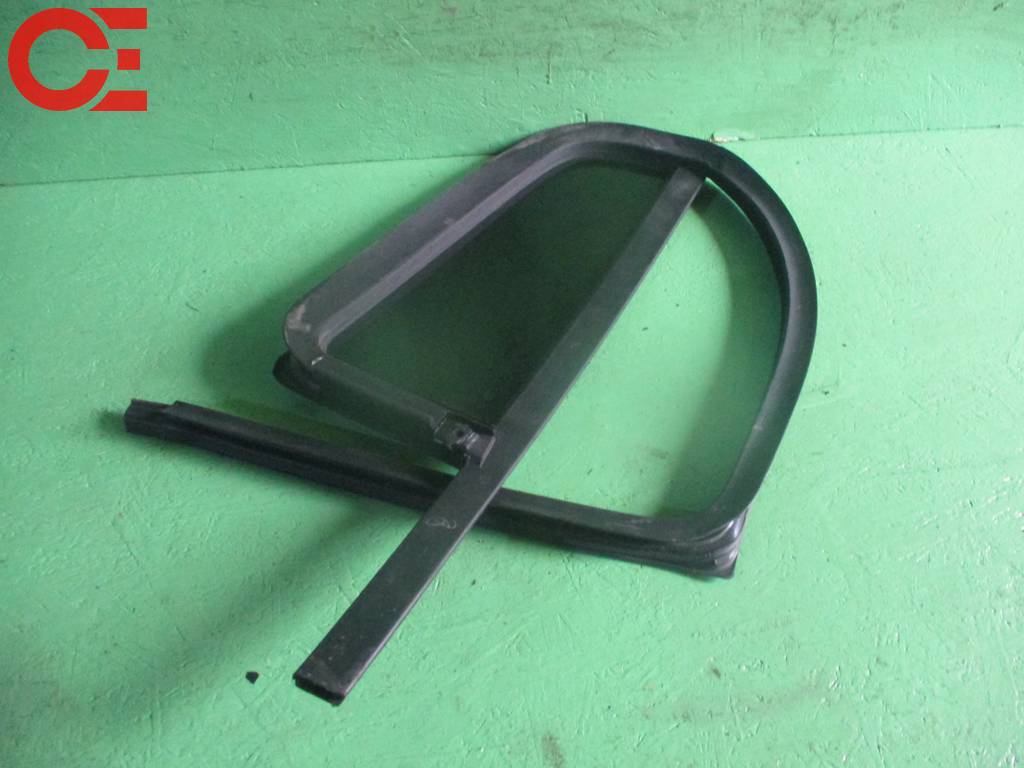 TRAILBLAZER GMT360 ФОРТОЧКА ДВЕРИ левая Chevrolet TrailBlazer 1