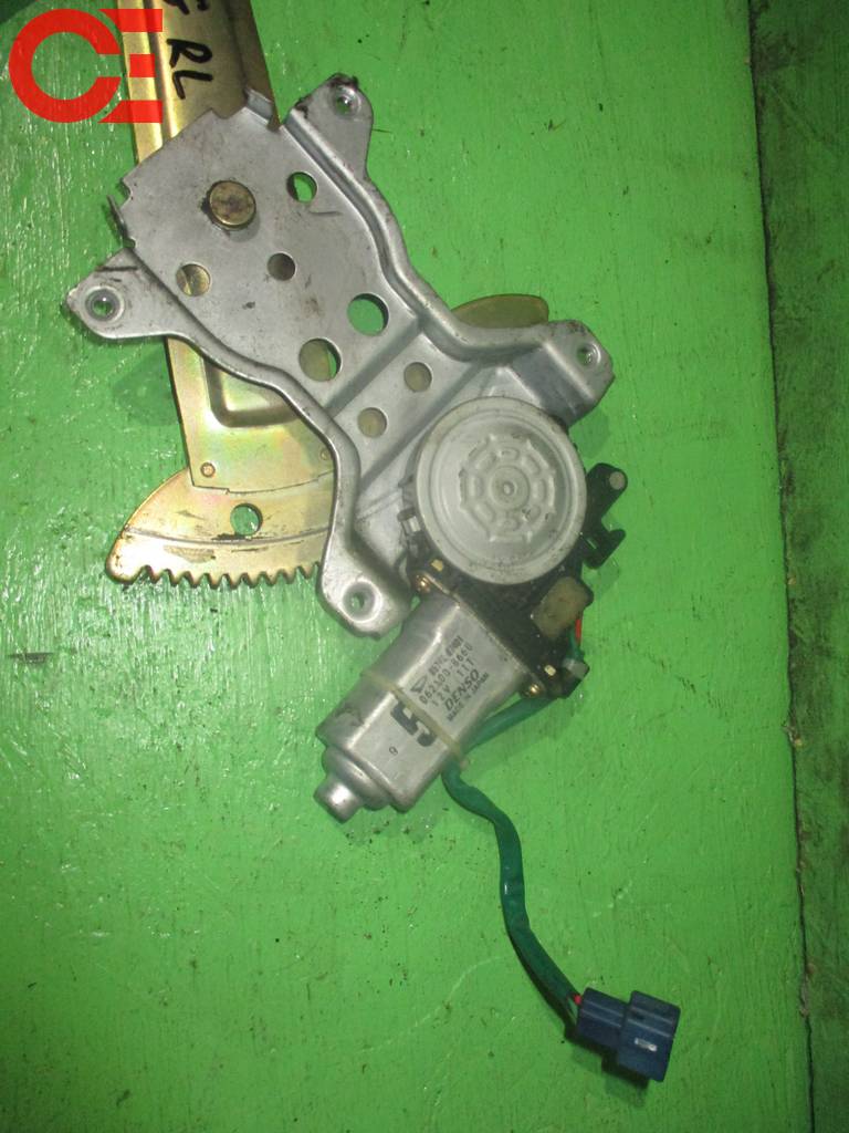 TERIOS KID J111G СТЕКЛОПОДЪЕМНИК задний левый Daihatsu Terios Kid 1