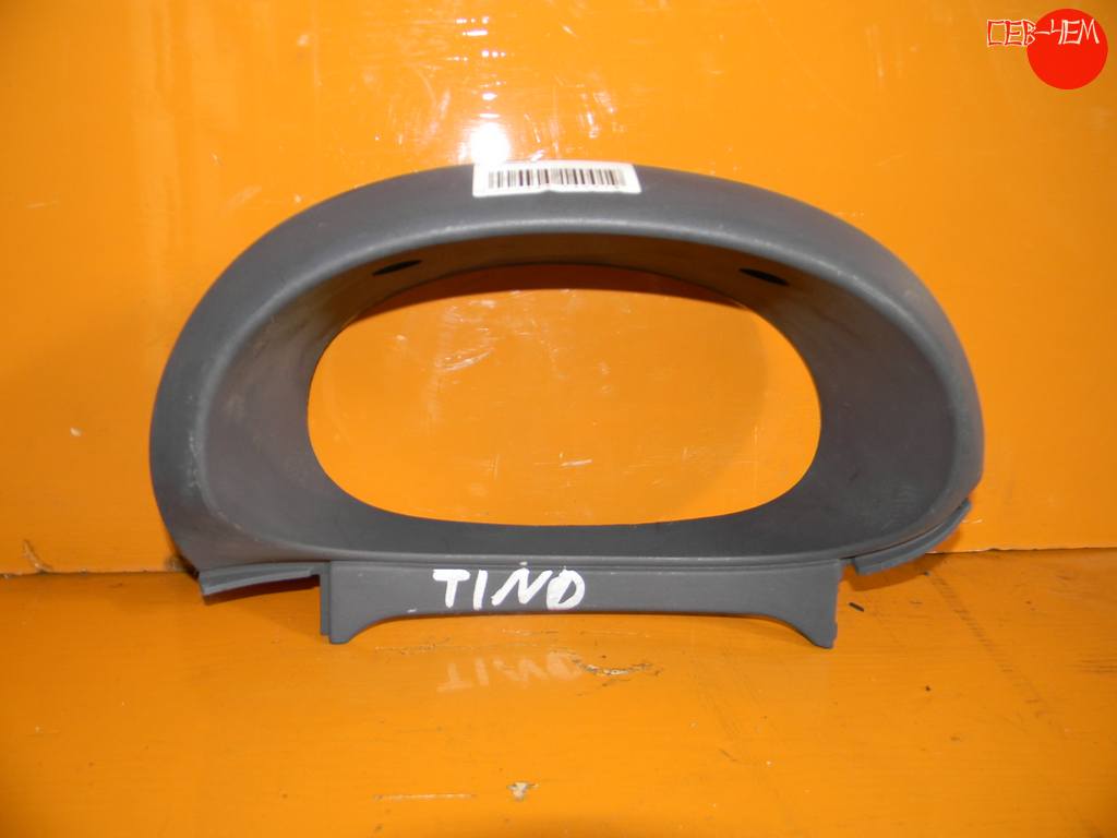 консоли панели приборов Nissan Tino