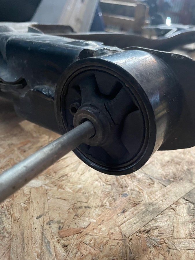 Подвеска Toyota Passo Sette 2