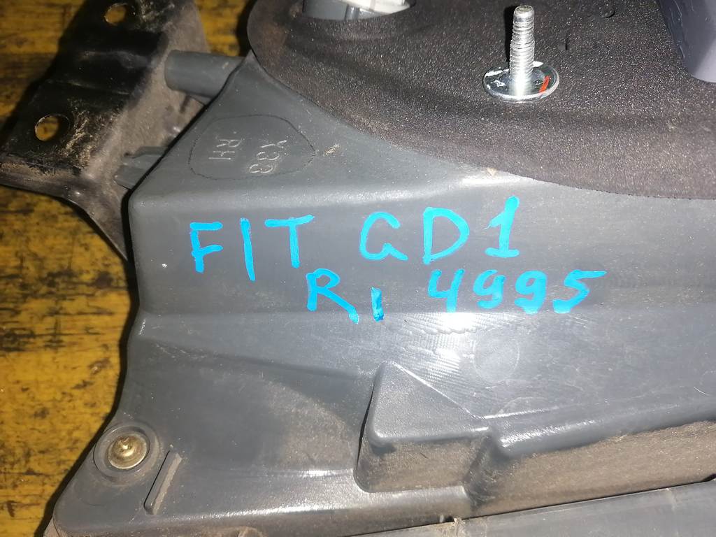FIT GD1 СТОП ПРАВЫЙ 4995 (1) Honda Fit