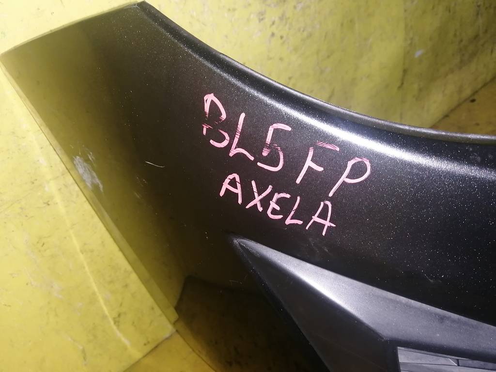 AXELA BL5FP БАМПЕР ПЕРЕДНИЙ+ТУМАНКИ Mazda Axela