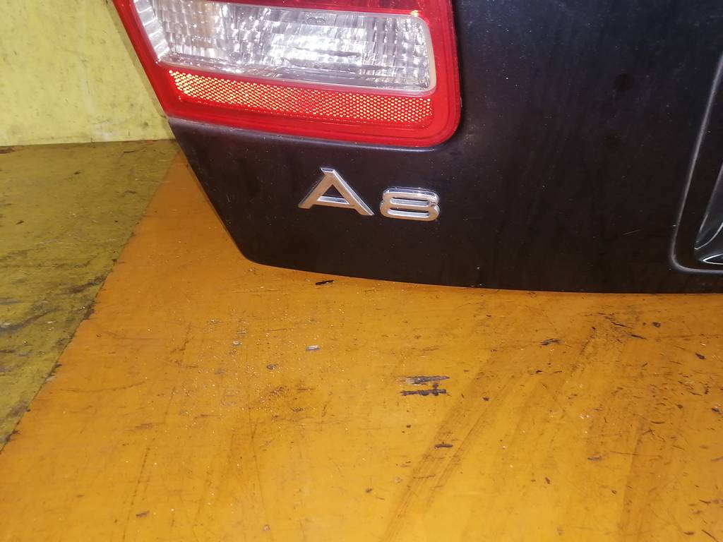 AUDI A8 4E2 КРЫШКА БАГАЖНИКА Audi A8