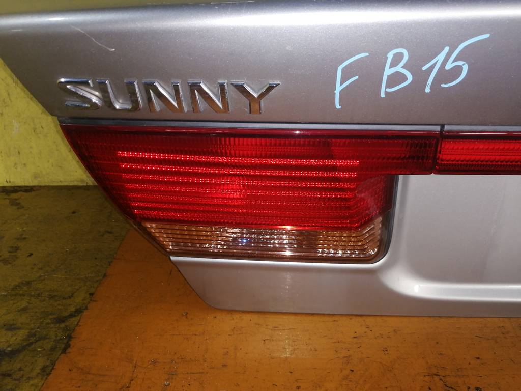 SUNNY FB15 КРЫШКА БАГАЖНИКА Nissan Sunny