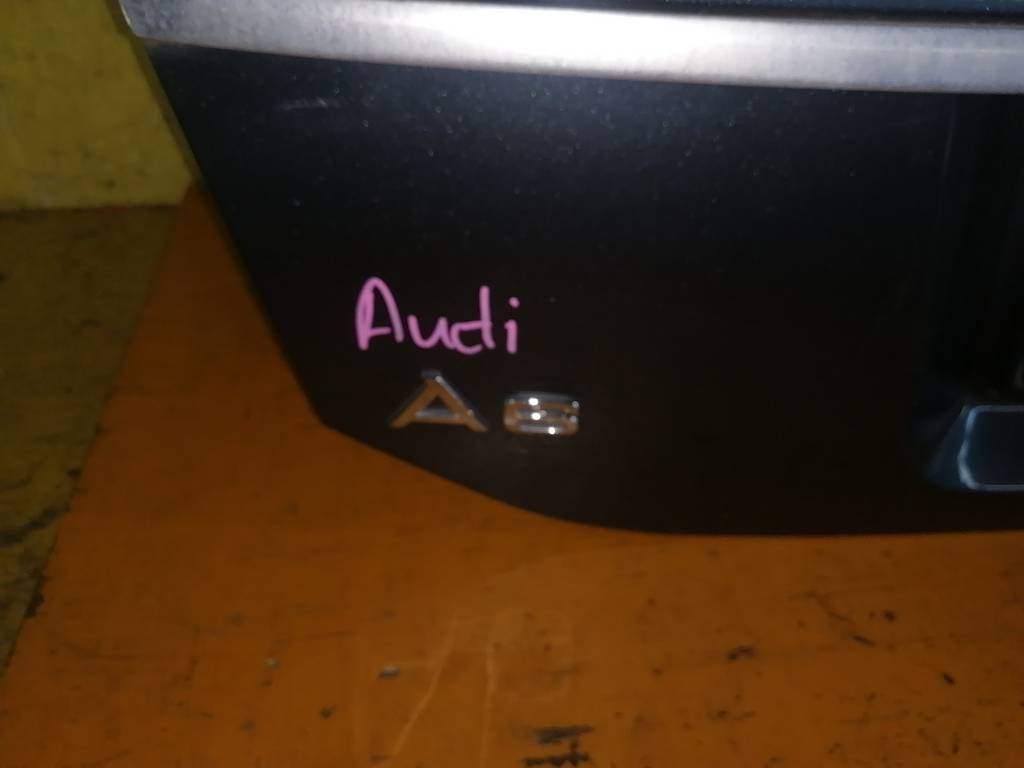 AUDI A6 4F2 КРЫШКА БАГАЖНИКА Audi A6