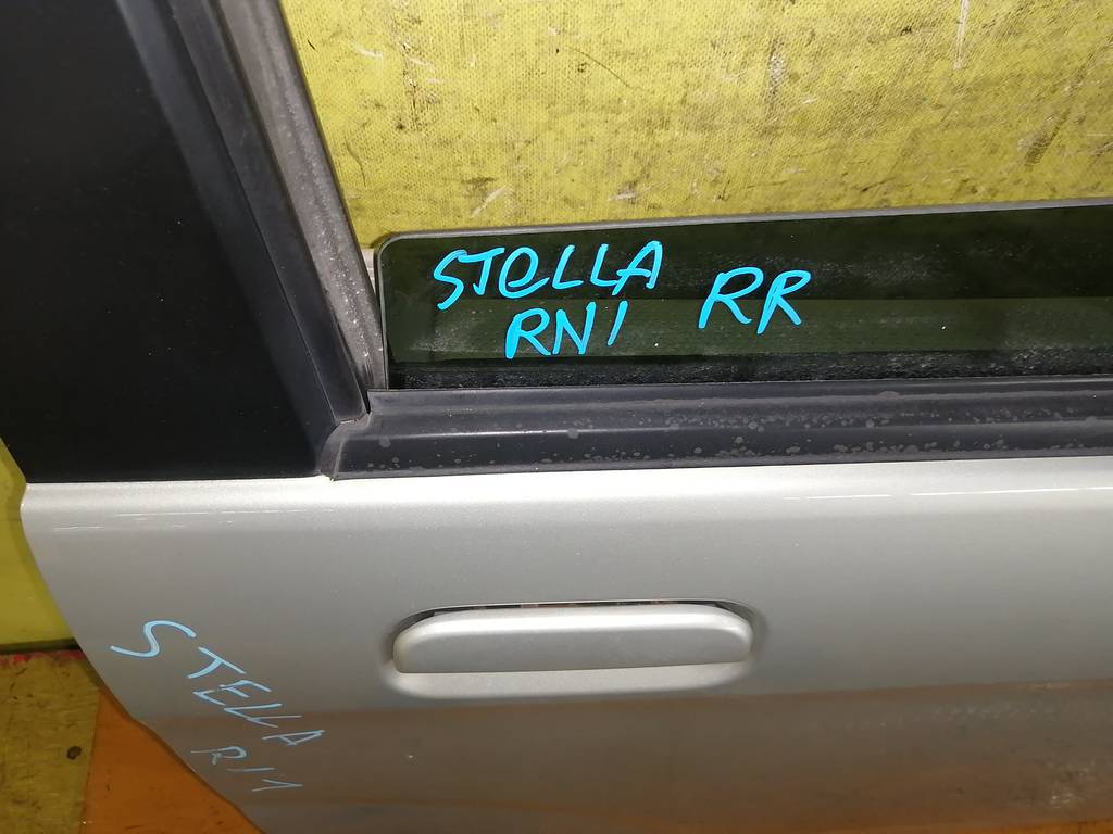 STELLA RN1 ДВЕРЬ ЗАДНЯЯ ПРАВАЯ Subaru Stella