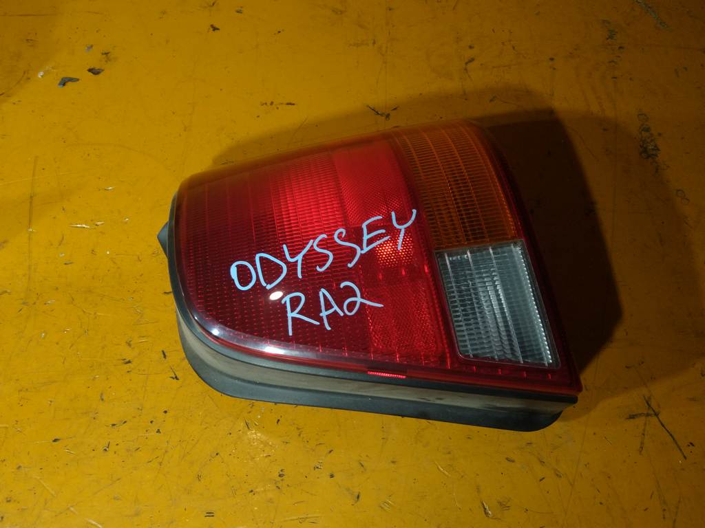 стоп-сигнал Honda Odyssey