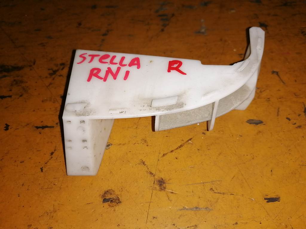 крепеж бампера Subaru Stella 0