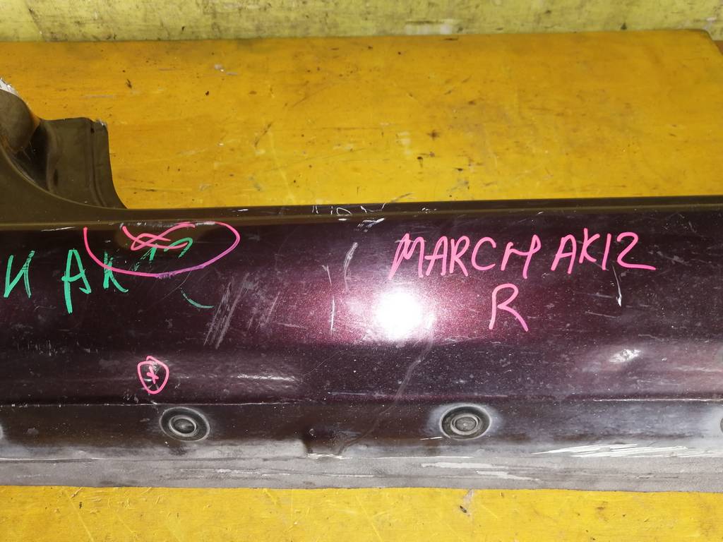 MARCH AK12 ПОРОГ ПРАВЫЙ Nissan March