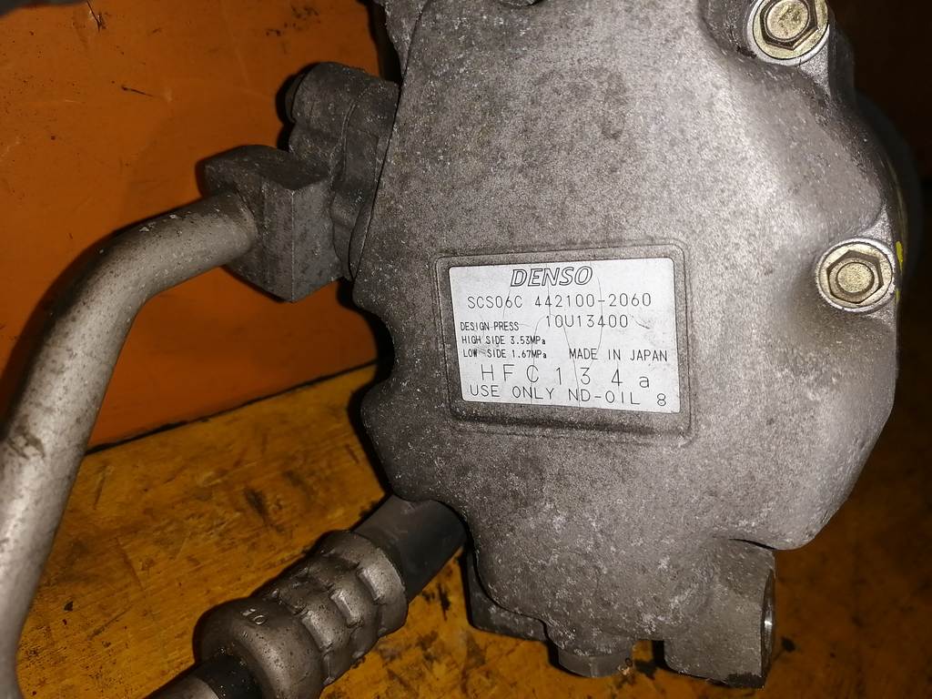 1NZFE КОМПРЕССОР КОНДИЦИОНЕРА 442100-2060 Toyota Funcargo