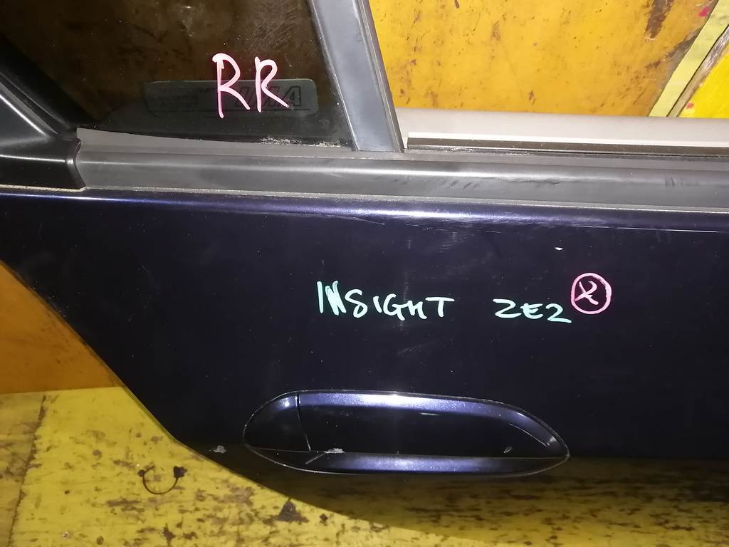 INSIGHT ZE2 ДВЕРЬ ЗАДНЯЯ ПРАВАЯ Honda Insight