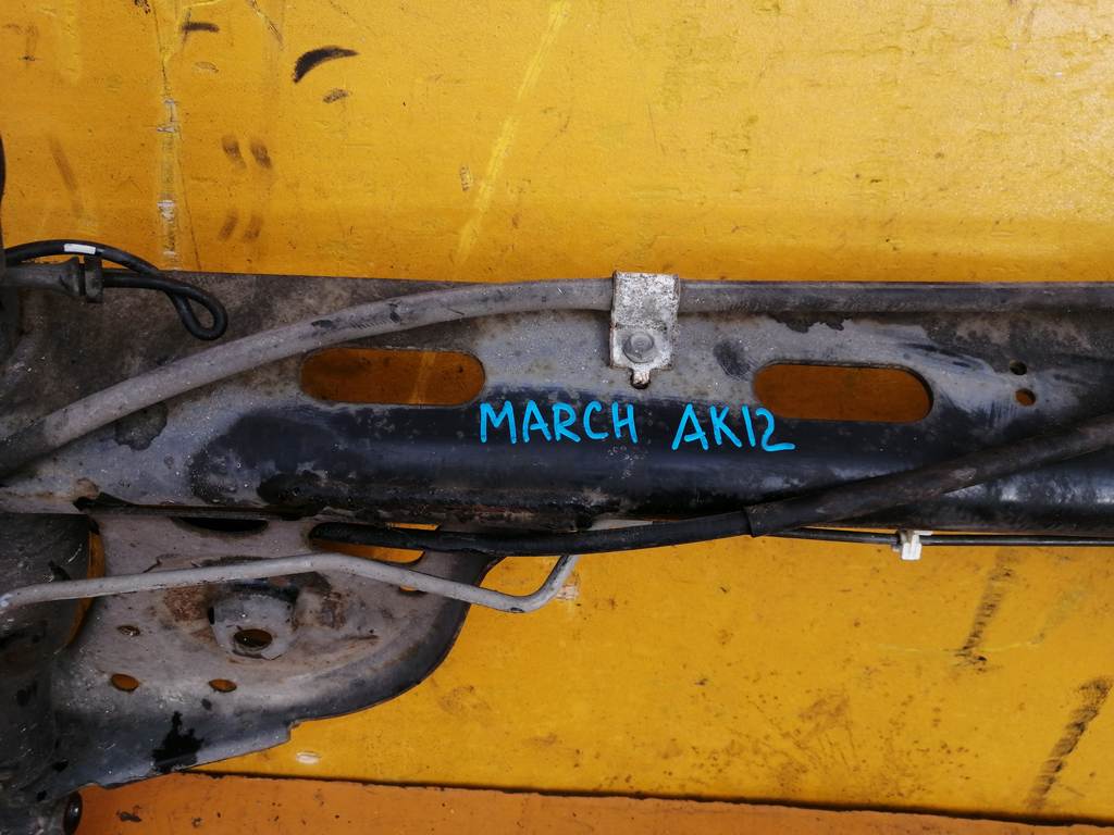 MARCH AK12 БАЛКА ЗАДНЯЯ В СБОРЕ ABS Nissan March