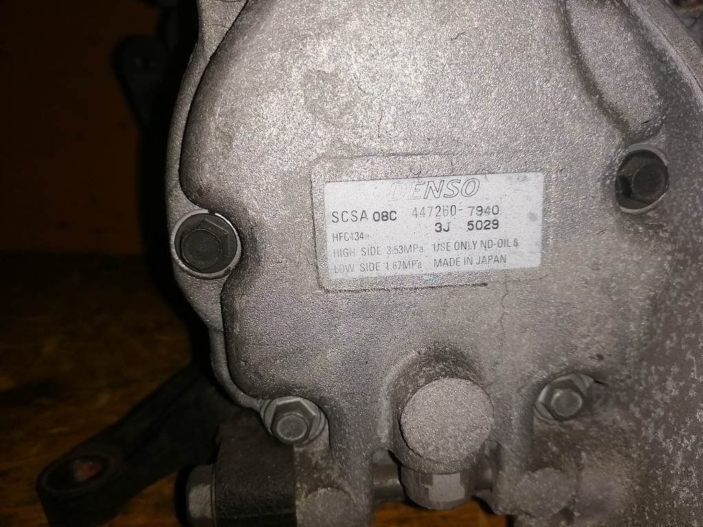 EJ203 КОМПРЕССОР КОНДИЦИОНЕРА 447260-7940 Subaru Legacy