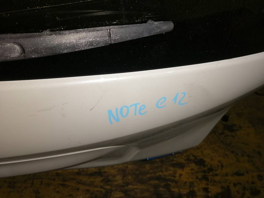 NOTE E12 ДВЕРЬ 5-Я Nissan Note