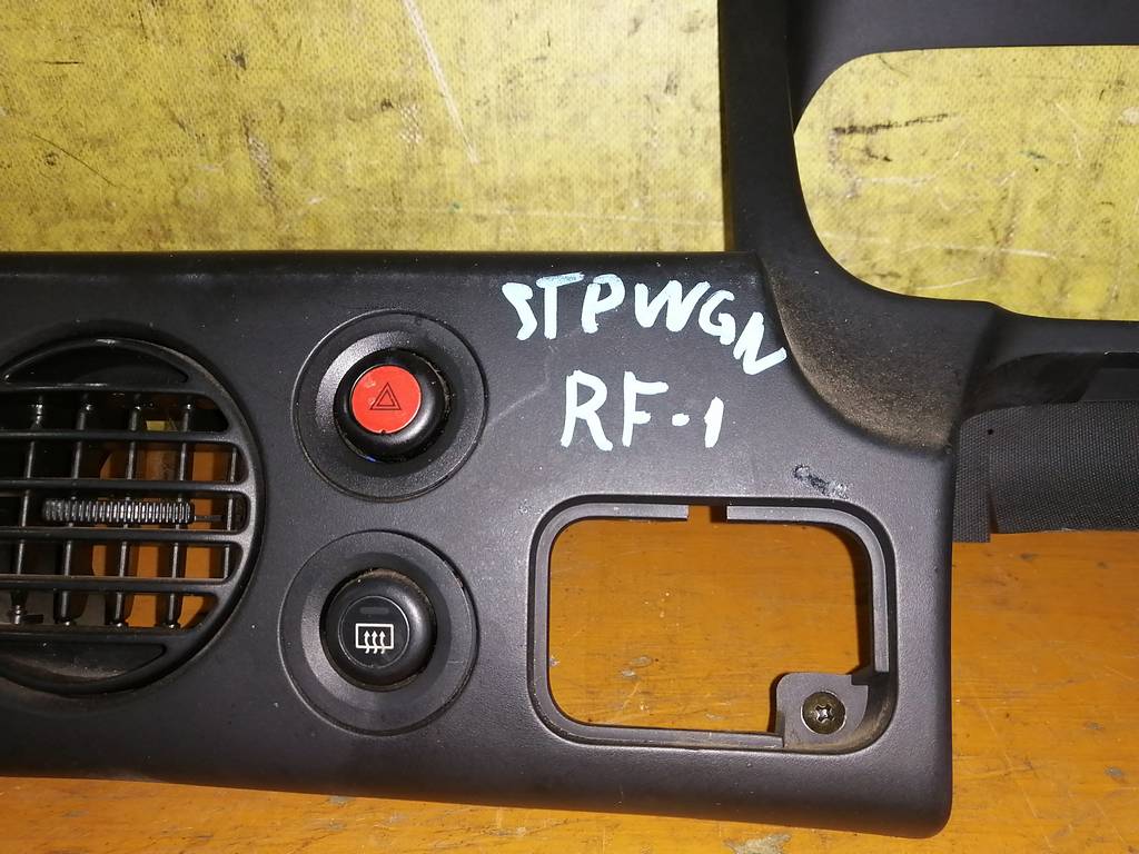 STEPWGN RF1 КОНСОЛЬ МАГНИТОФОНА Honda Stepwgn