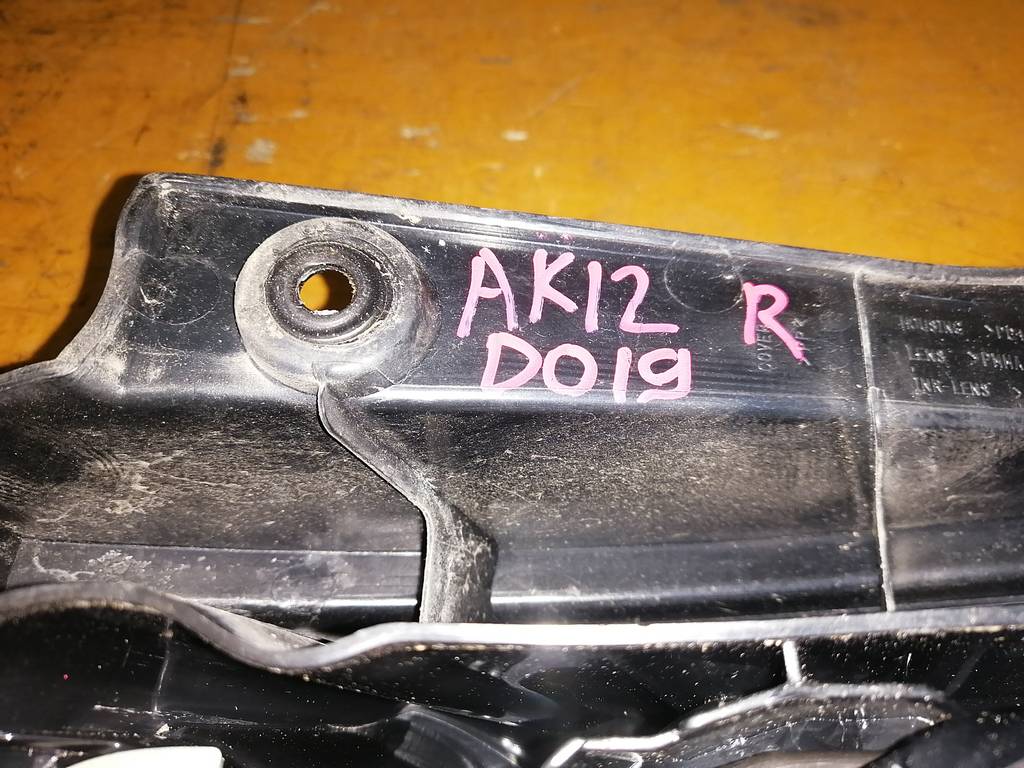 MARCH AK12 СТОП ПРАВЫЙ D019 Nissan March