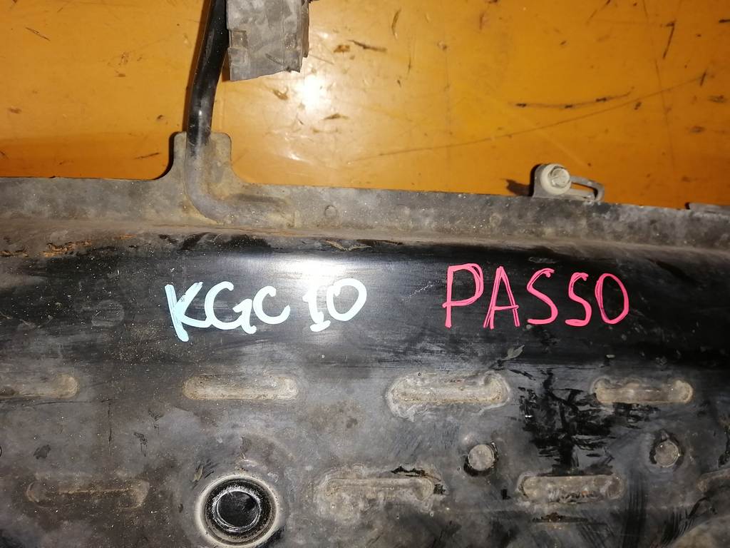 PASSO KGC10 БАЛКА ПОПЕРЕЧНАЯ Toyota Passo