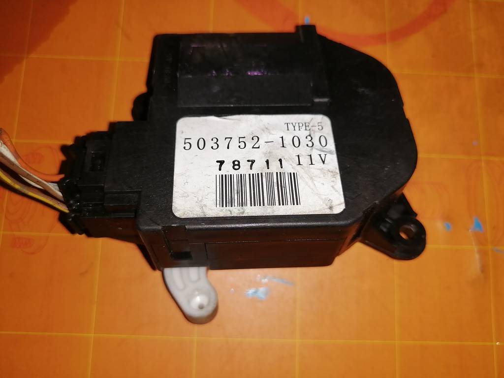 SX4 YA11S СЕРВОПРИВОД ЗАСЛОНОК ПЕЧКИ 503752-1030 Suzuki SX4