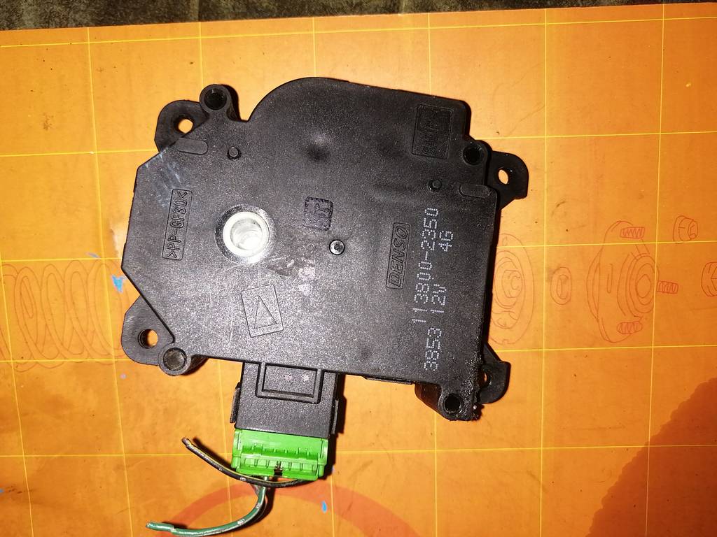 FIT GD3 СЕРВОПРИВОД ЗАСЛОНОК ПЕЧКИ 113800-2350 Honda Fit