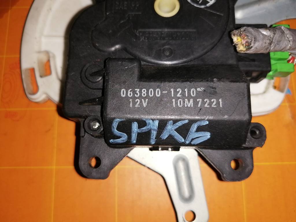 FREED SPIKE GB3 СЕРВОПРИВОД ЗАСЛОНОК ПЕЧКИ 063800-1210 Honda Freed Spike