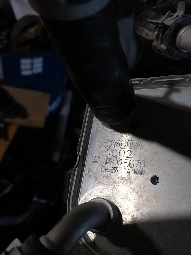 маслоохладитель Toyota Tundra 3