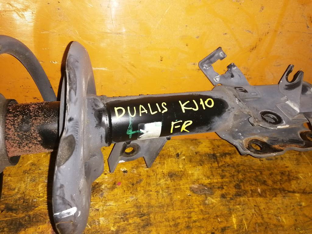 DUALIS KJ10 СТОЙКА ПЕРЕДНЯЯ ПРАВАЯ Nissan Dualis