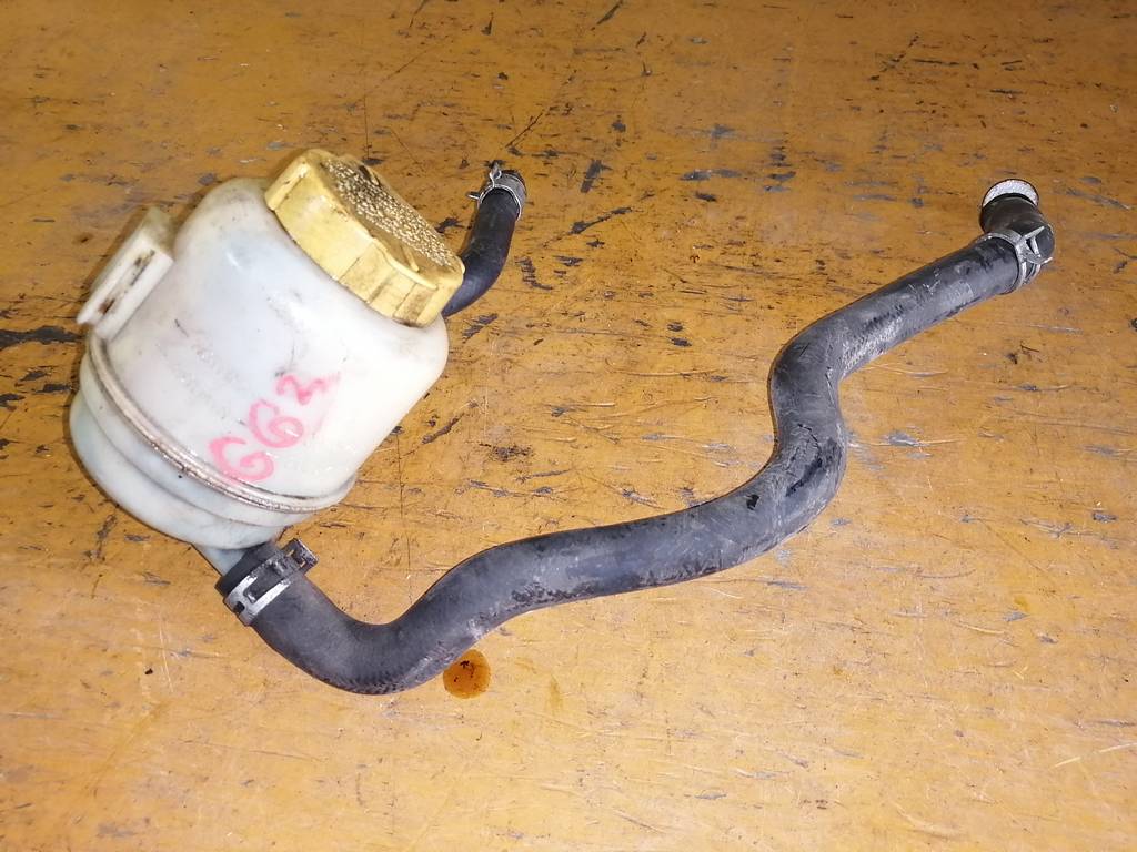 бачок гидроусилителя Subaru Impreza 0