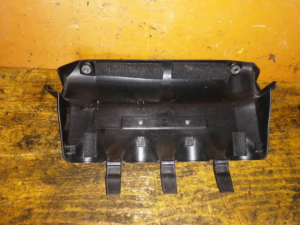 L15A ДЕКОР.КРЫШКА ДВС Honda Mobilio Spike