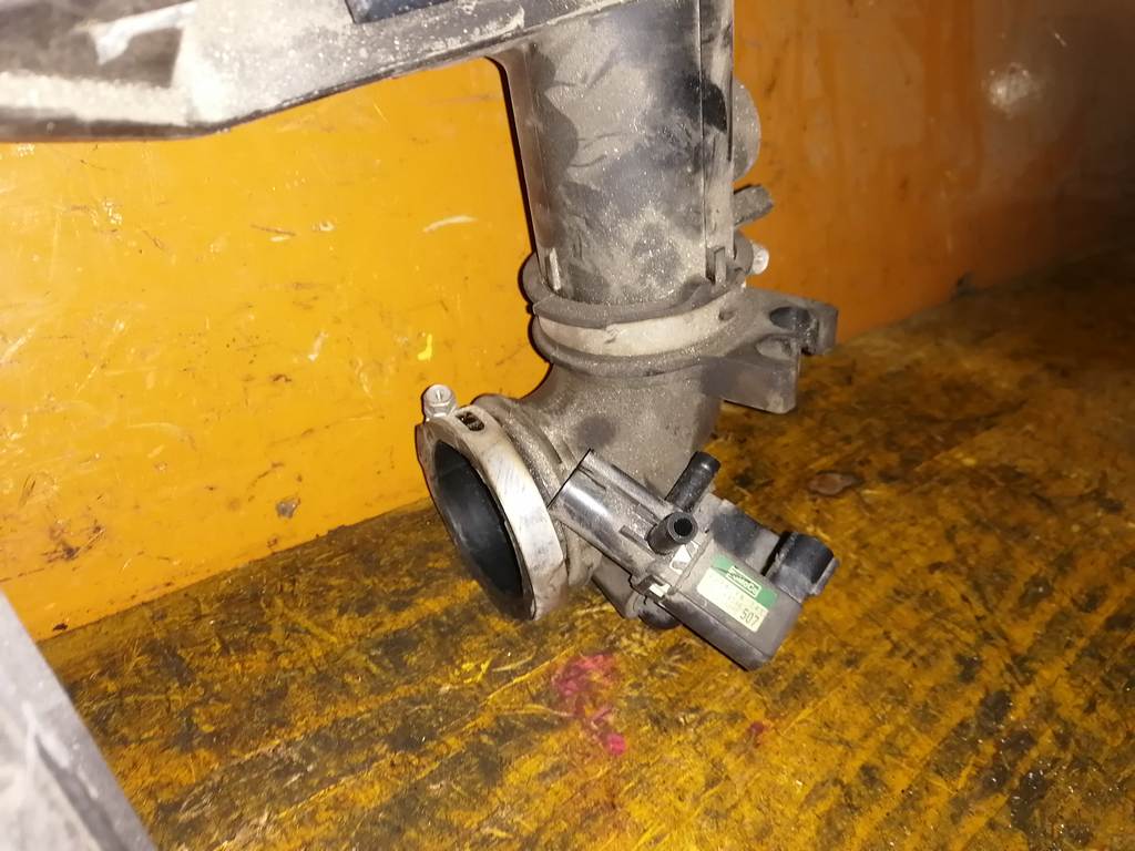 ZYC8 БЛОК УПР.ДВС 014140-2450 Mazda Demio
