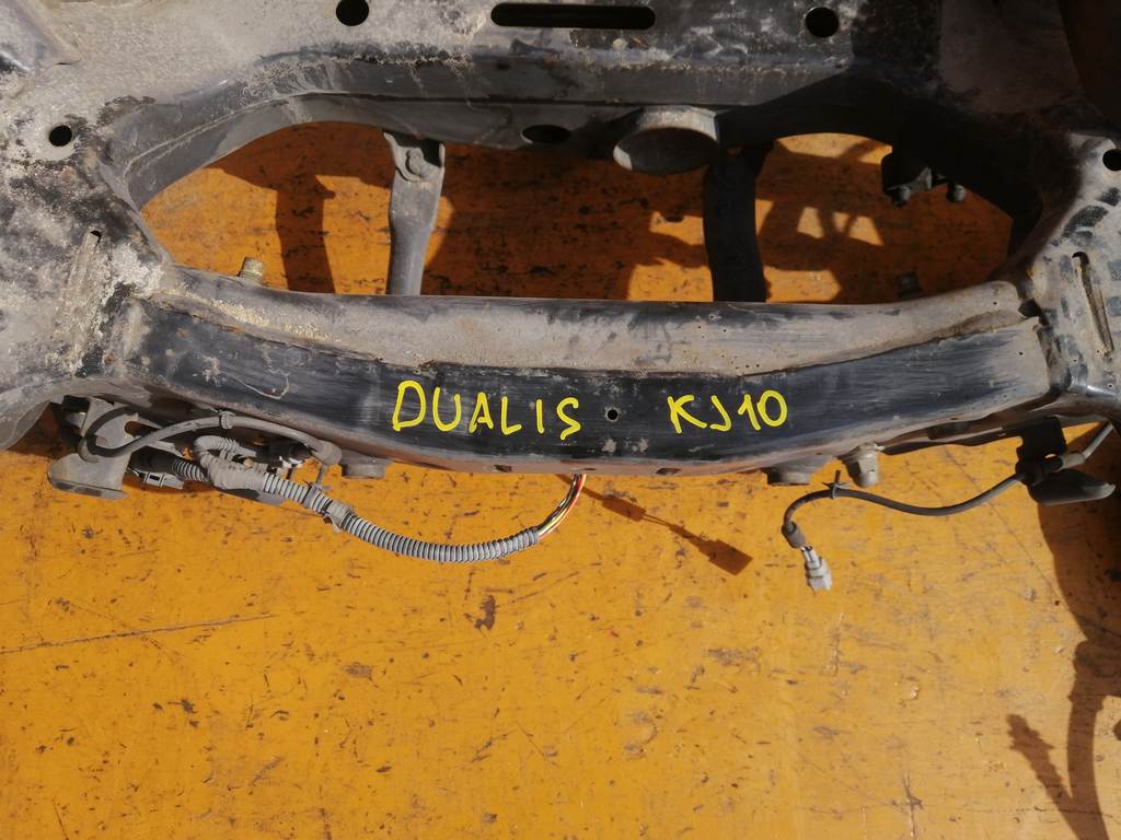 DUALIS KJ10 БАЛКА ЗАДНЯЯ В СБОРЕ Nissan Dualis