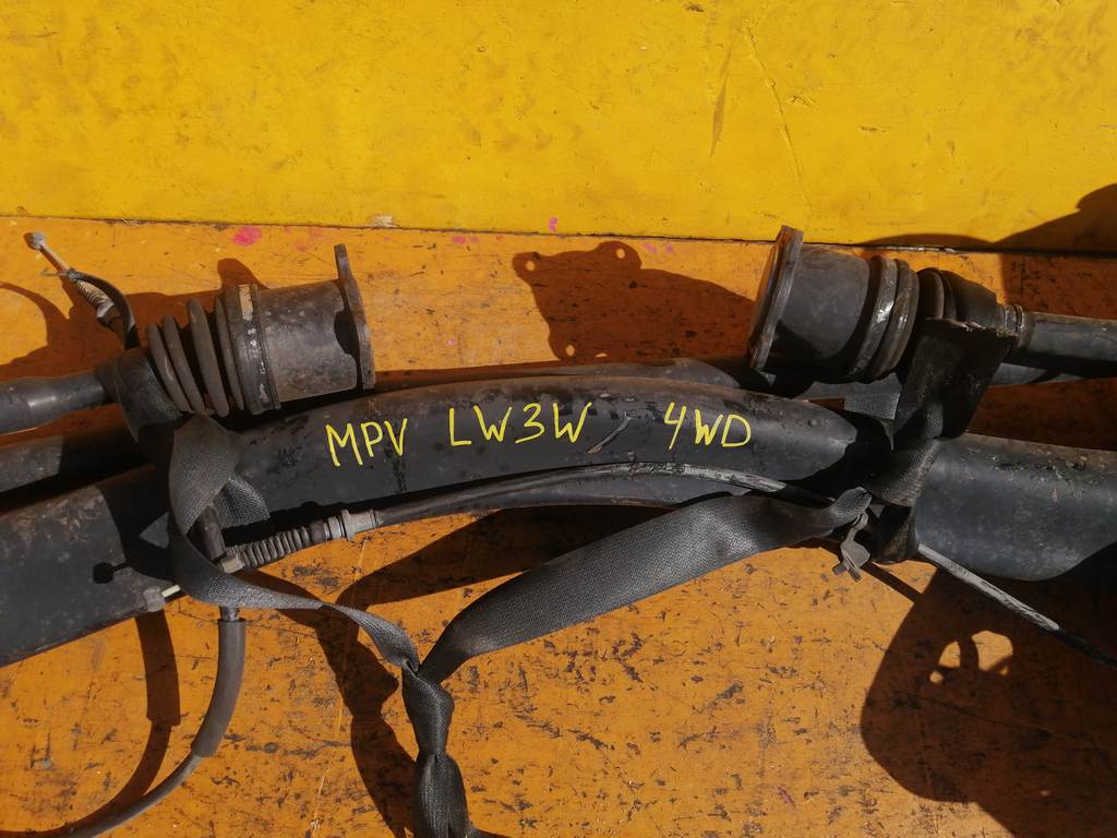 MPV LW3W БАЛКА ЗАДНЯЯ В СБОРЕ 4WD Mazda MPV