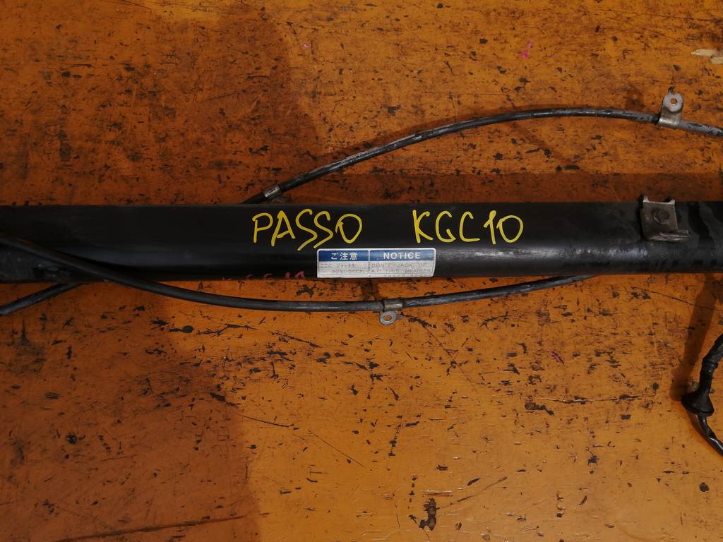 PASSO KGC10 БАДКА ЗАДНЯЯ В СБОРЕ Toyota Passo