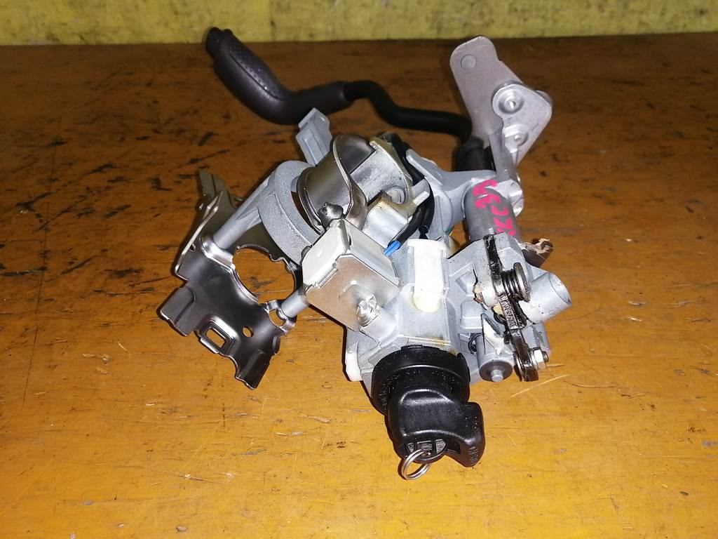 PASSO KGC35 ЗАМОК ЗАЖИГАНИЯ Toyota Passo