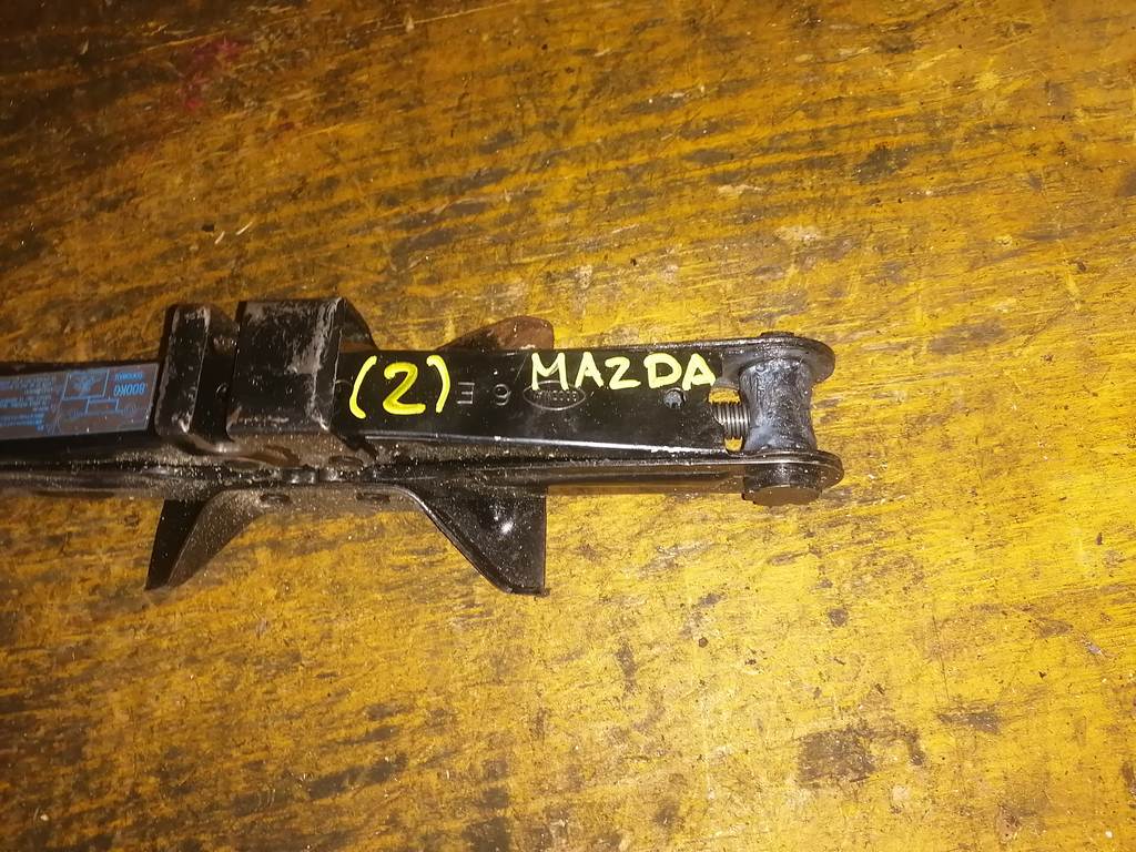 MAZDA №2 ДОМКРАТ 800 кг Mazda 