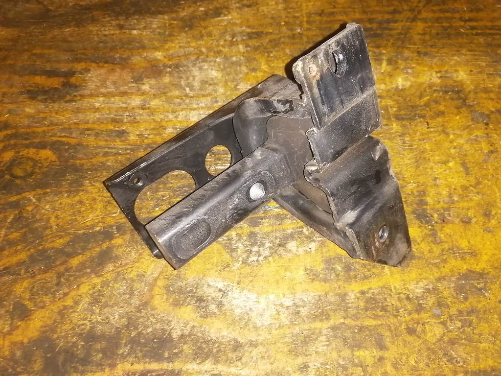 PASSO KGC10 ПОДУШКА ДВС ЛЕВАЯ Toyota Passo