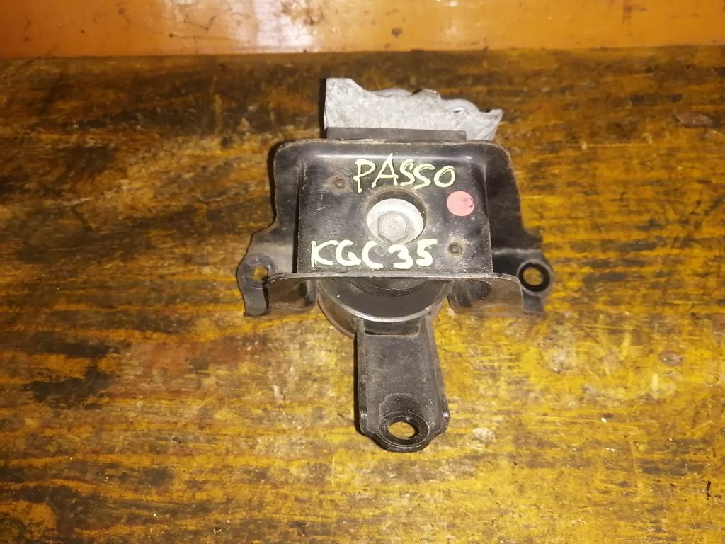 подушка двигателя Toyota Passo