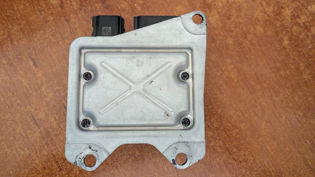 JPLA-14D374-AE БЛОК УПРАВЛЕНИЯ AIRBAG Land Rover Discovery