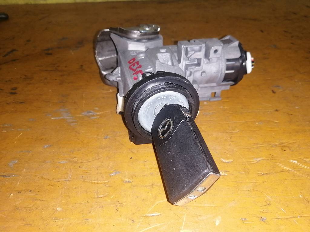 DEMIO DE3FS ЗАМОК ЗАЖИГАНИЯ Mazda Demio