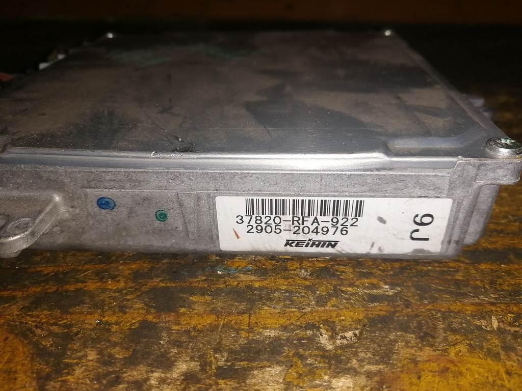 37820-RFA-922 БЛОК УПР. ДВС Honda Mobilio Spike