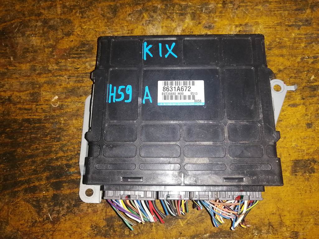 блок управления двс Nissan KIX